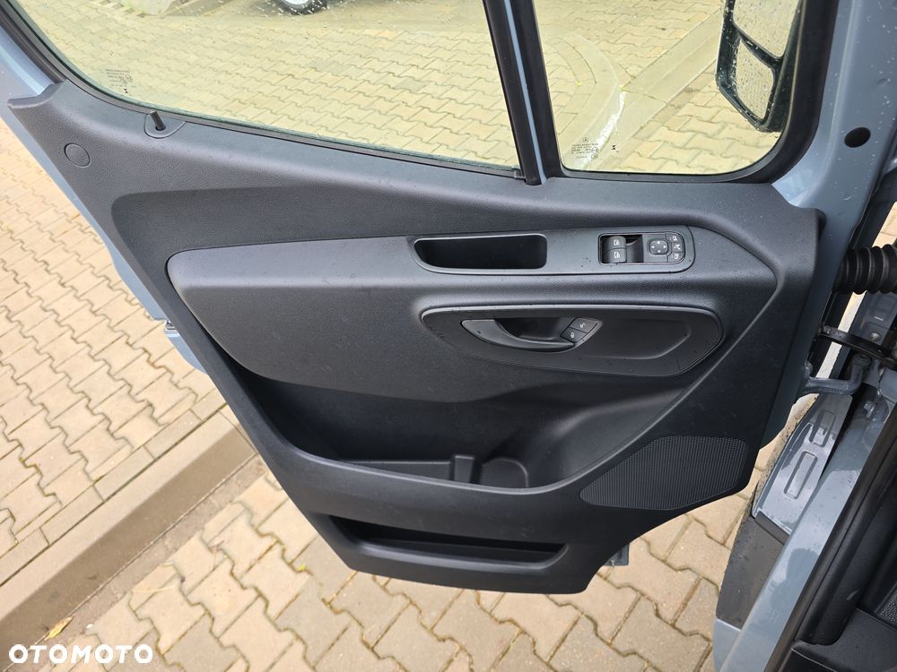 Mercedes-Benz Sprinter 317 CDI Long BASE 14m3 - 10