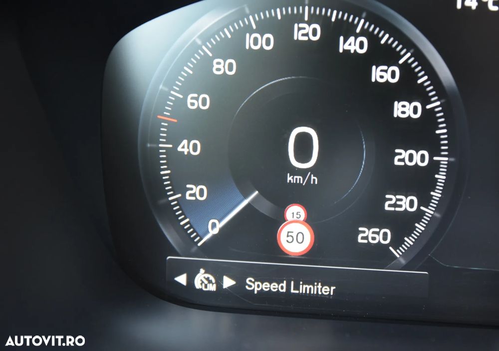Volvo XC 60 D4 Geartronic Momentum Pro - 26