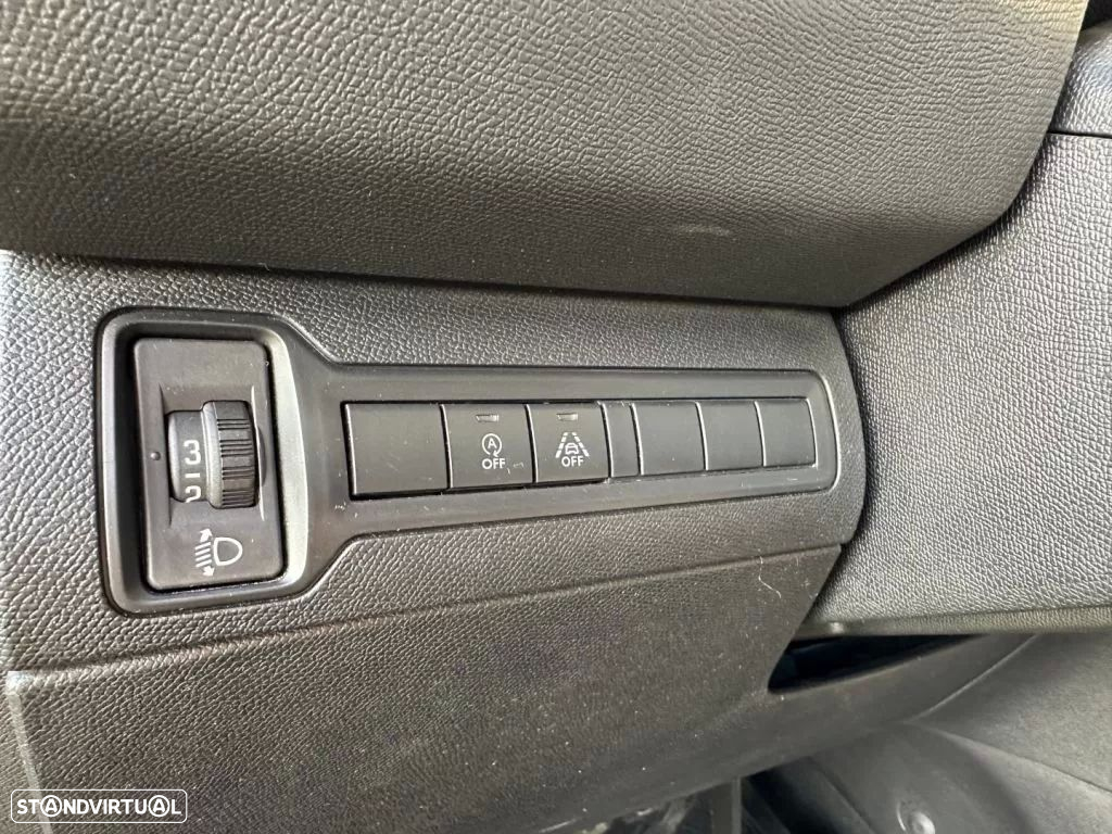Peugeot 308 SW - 11