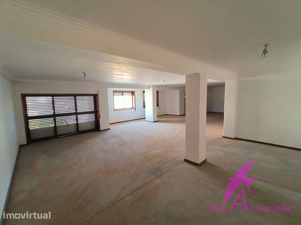 Loja para venda na Areosa com 316.20m2 - Grande imagem: 2/11