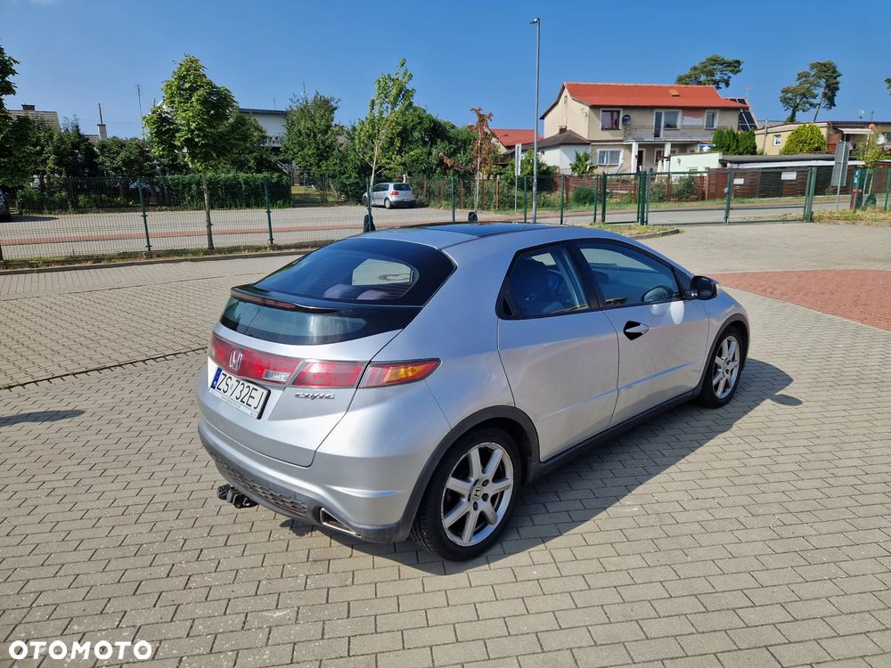 Honda Civic 1.8 Executive - 5