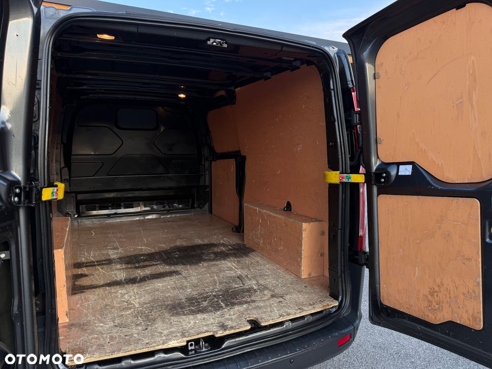 Ford Transit Custom - 14