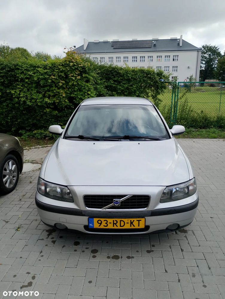 Volvo S60 - 1