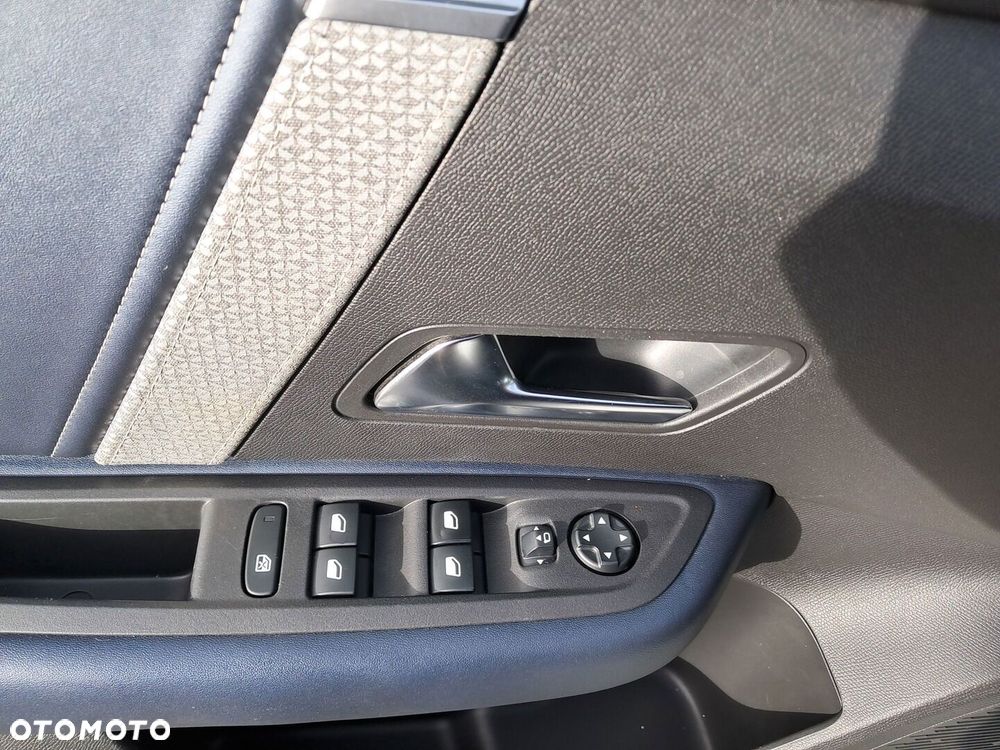 Citroën C4 1.2 PureTech Shine S&S EAT8 - 11