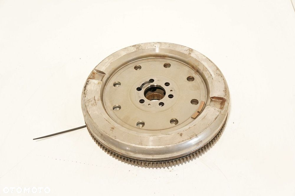 KOŁO DWUMASOWE DSG VW GOLF VIII 1,5 TSI 05E105266F - 3