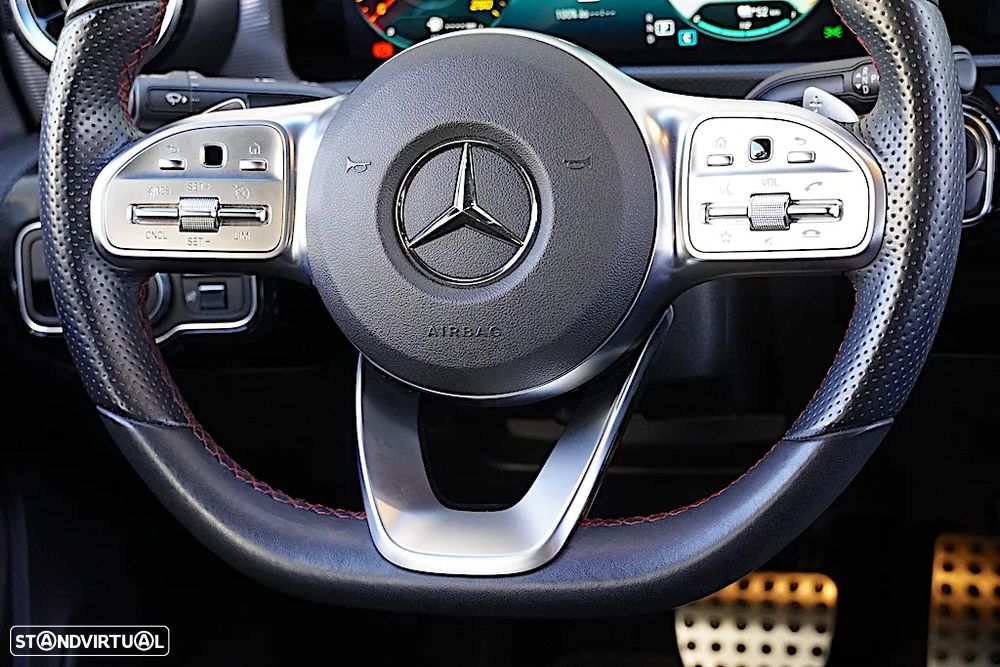 Mercedes-Benz A 250 Limousine e AMG Line - 31