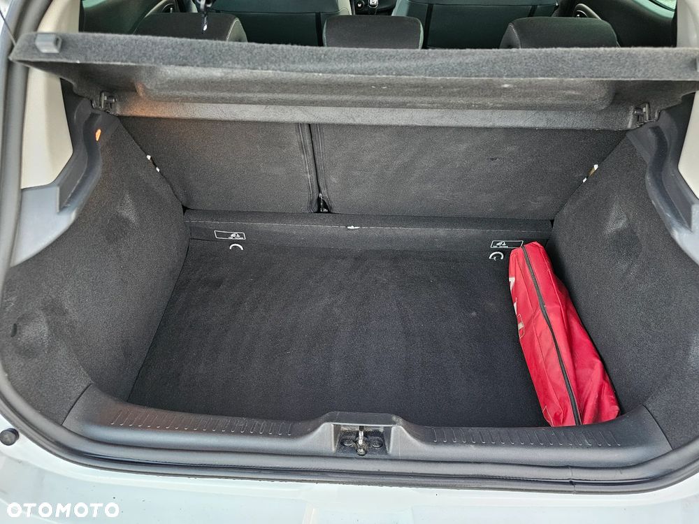 Renault Clio 1.2 16V Limited - 11