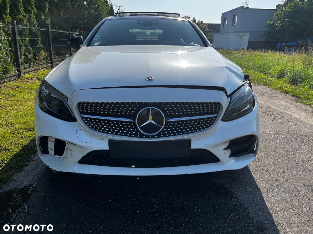 Mercedes-Benz Klasa C 300 9G-TRONIC AMG Line - 9