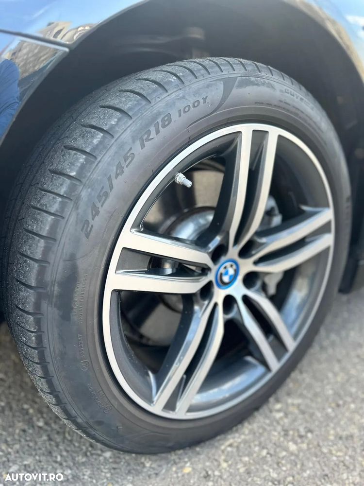 BMW Seria 5 520e Aut. - 20