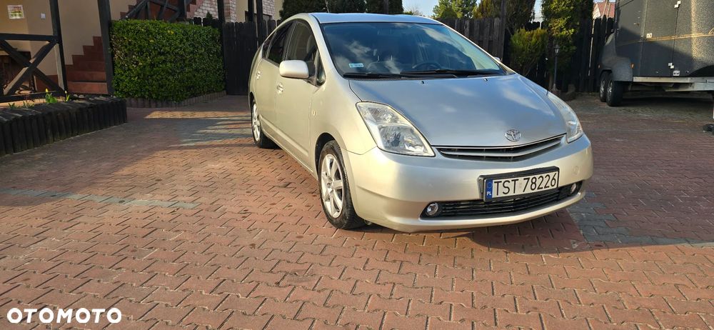 Toyota Prius 1.5 VVT-i Sol - 5