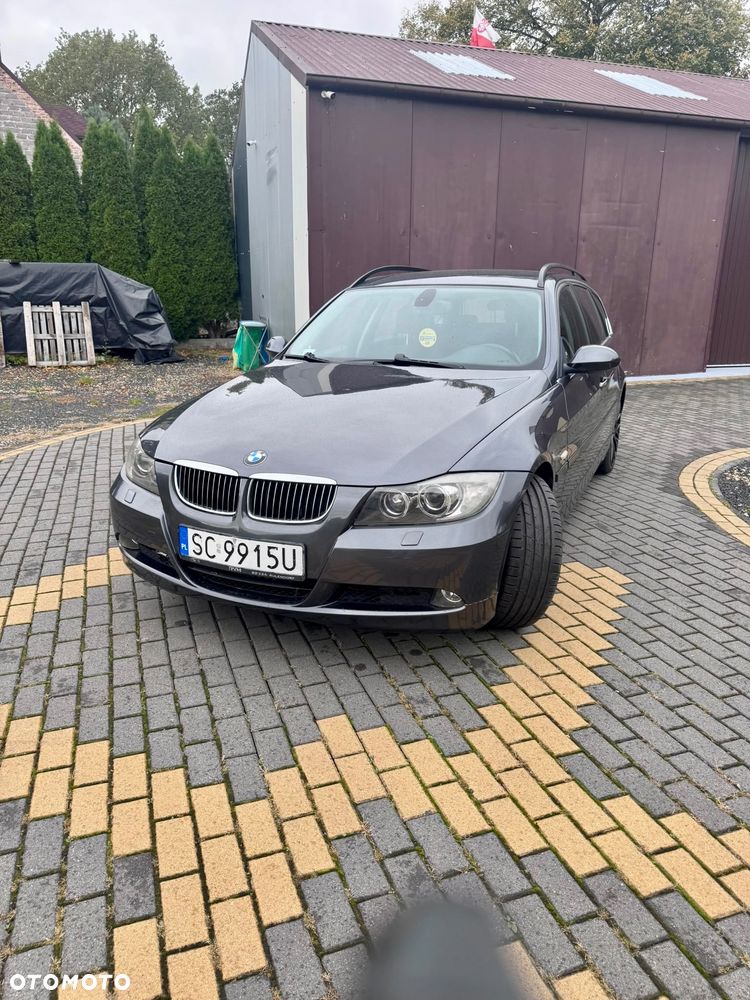 BMW Seria 3 325i - 4
