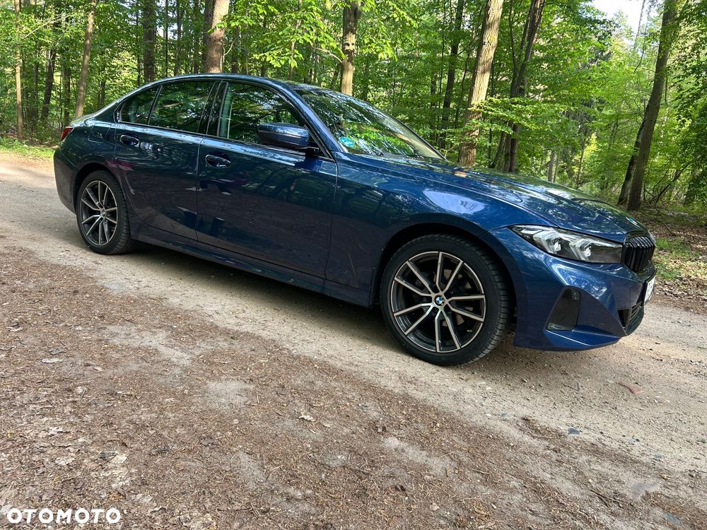 BMW Seria 3 318d mHEV - 9