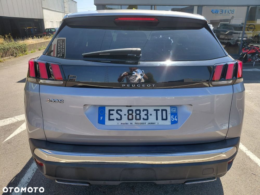 Peugeot 3008 PureTech 130 Stop & Start GPF Allure - 4