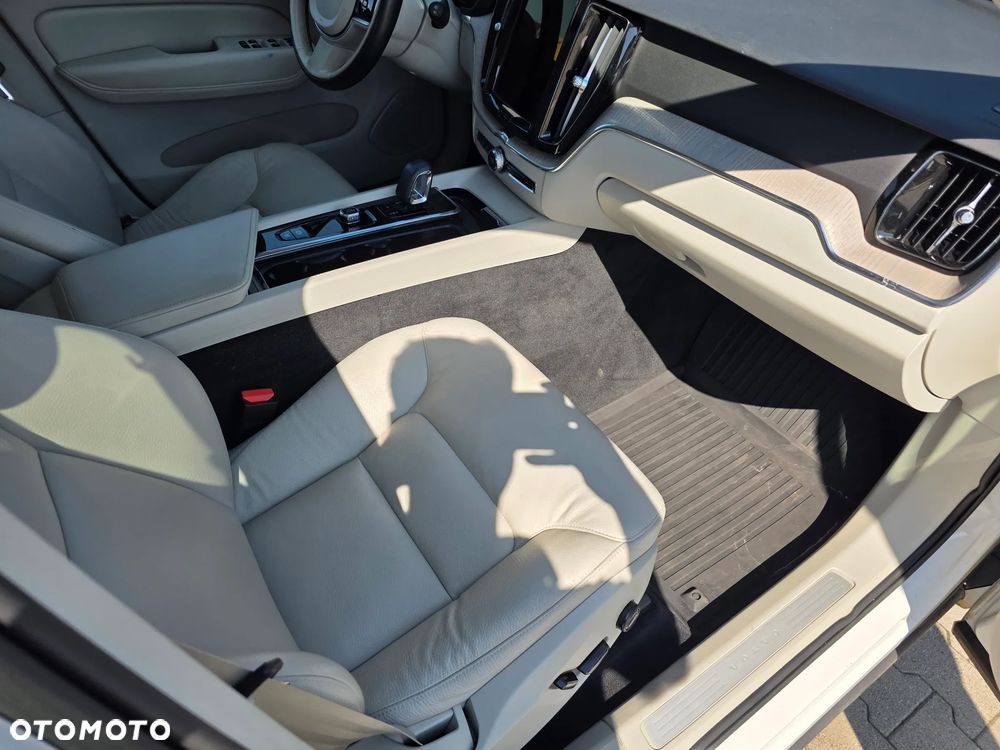 Volvo XC 60 B5 B Inscription - 17