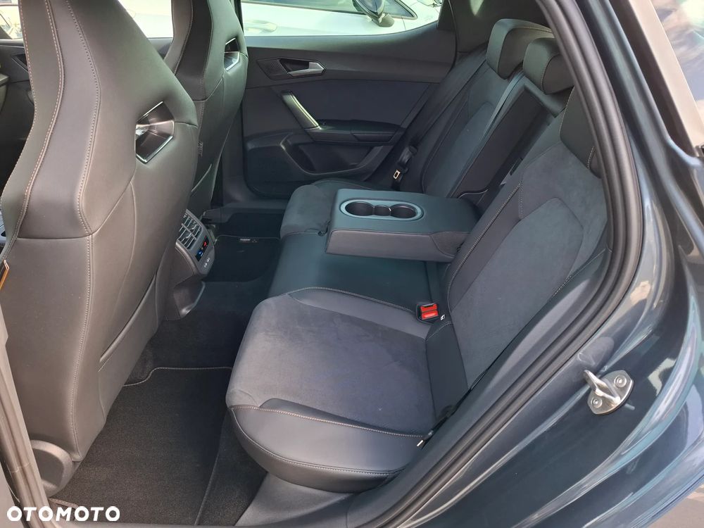 Cupra Leon 1.5 eTSI DSG - 11