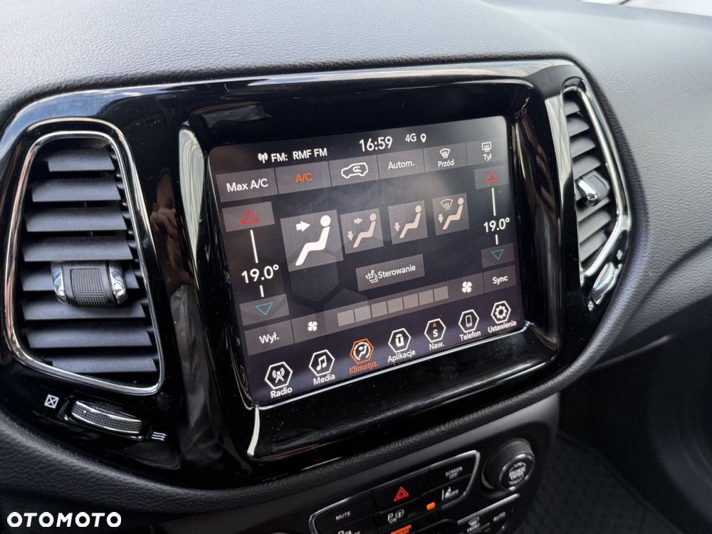 Jeep Compass - 14