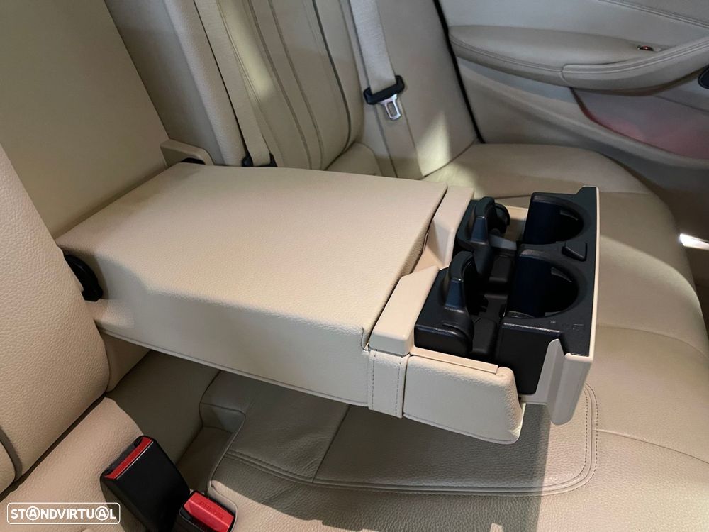 BMW 520 d Line Luxury Auto - 37