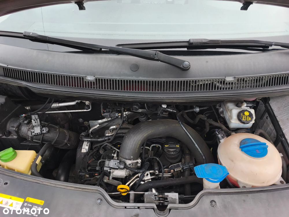Volkswagen Transporter - 25