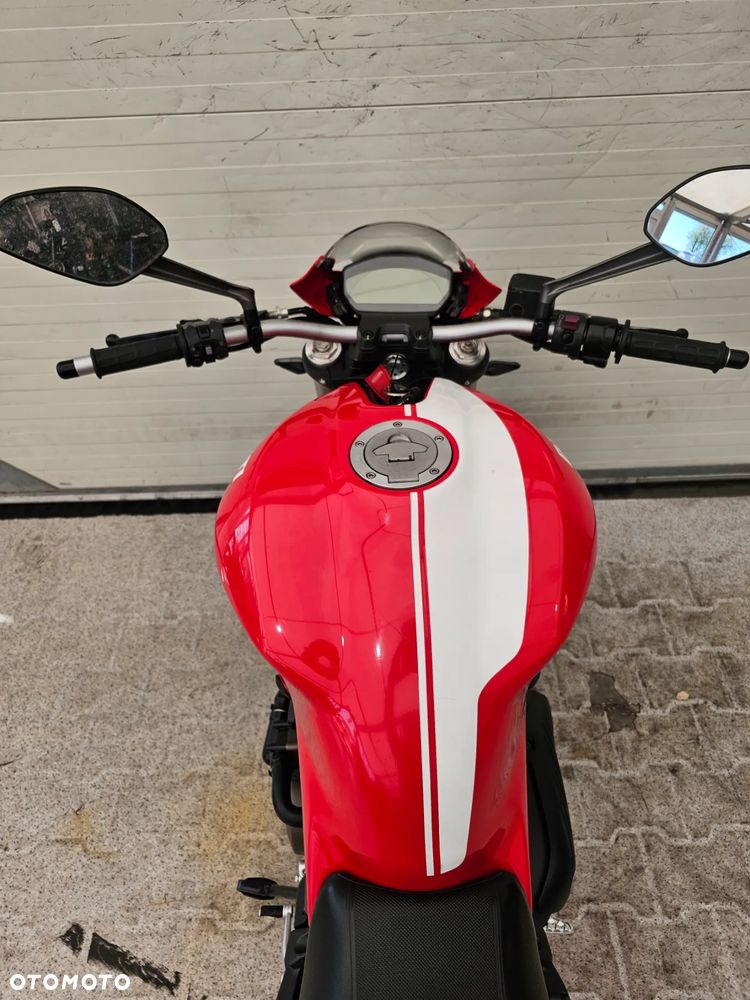 Ducati Monster - 30