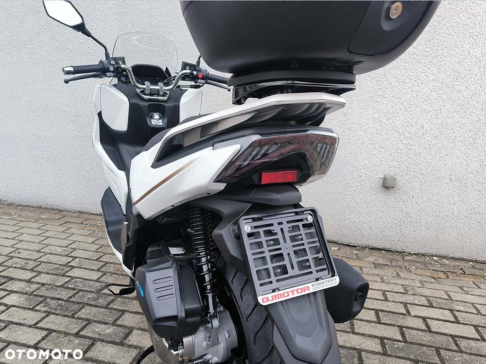 QJMOTOR MTX 125 - 10