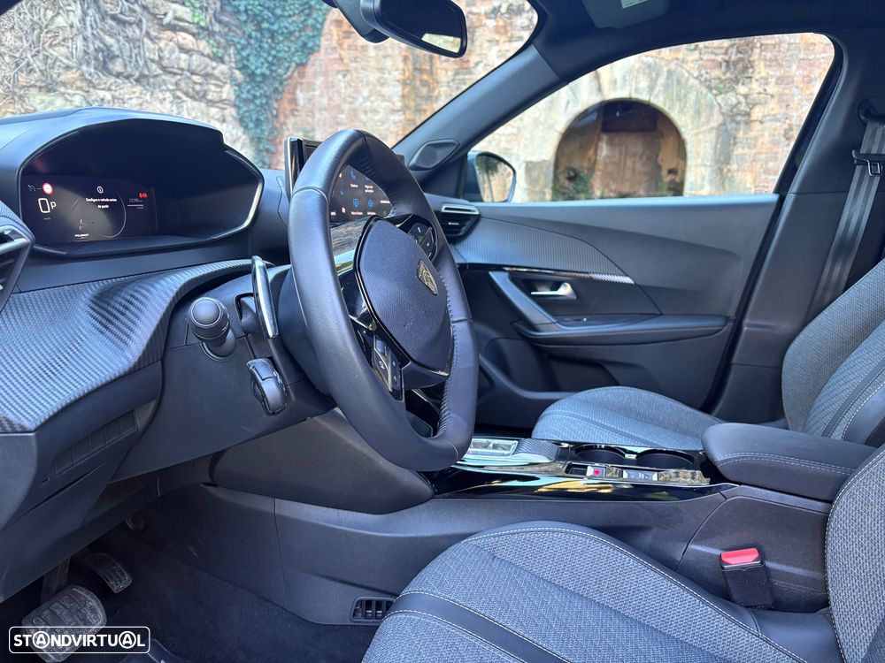 Peugeot 2008 1.2 Hybrid Allure e-DCS6 - 9