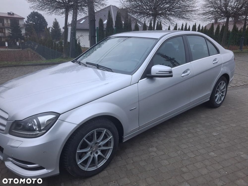 Mercedes-Benz Klasa C 200 (BlueEFFICIENCY) Avantgarde - 5