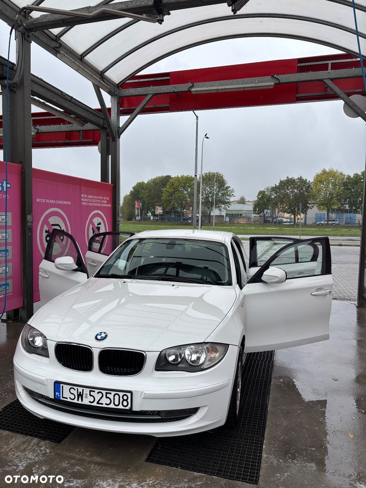 BMW Seria 1 118d - 9