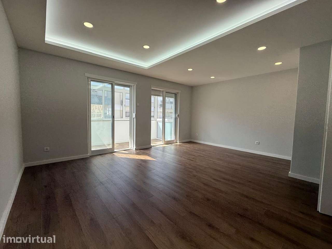 Apartamento T4 transformado em T3 no Laranjeiro, Almada - Grande imagem: 5/28