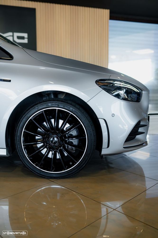 Mercedes-Benz B 250 e AMG Line - 13