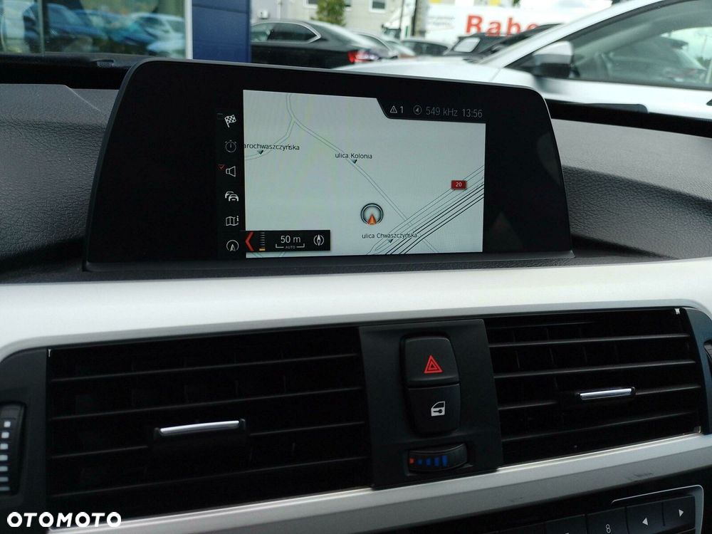BMW Seria 3 320i GPF xDrive - 23