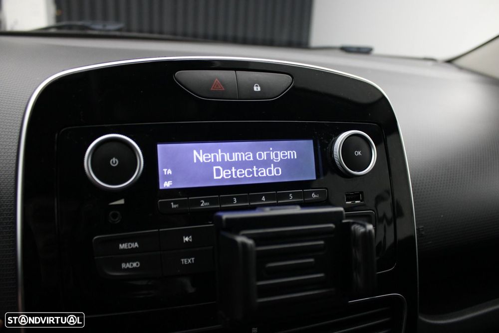 Renault Clio 1.5 dCi Zen — fotografia 13