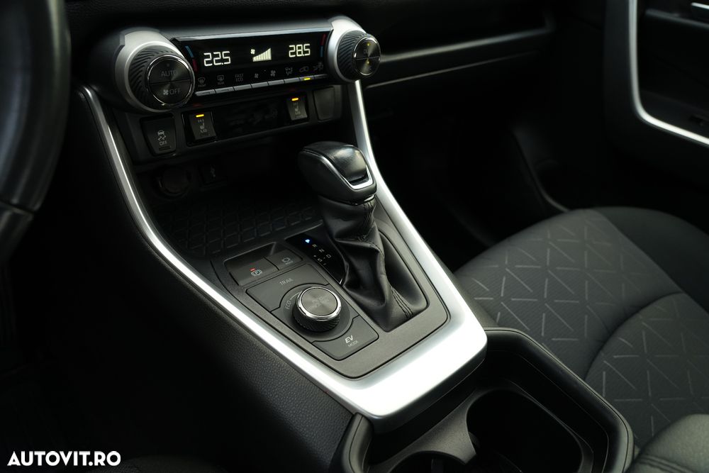 Toyota RAV4 2.5 4x4 Style Selection - 19