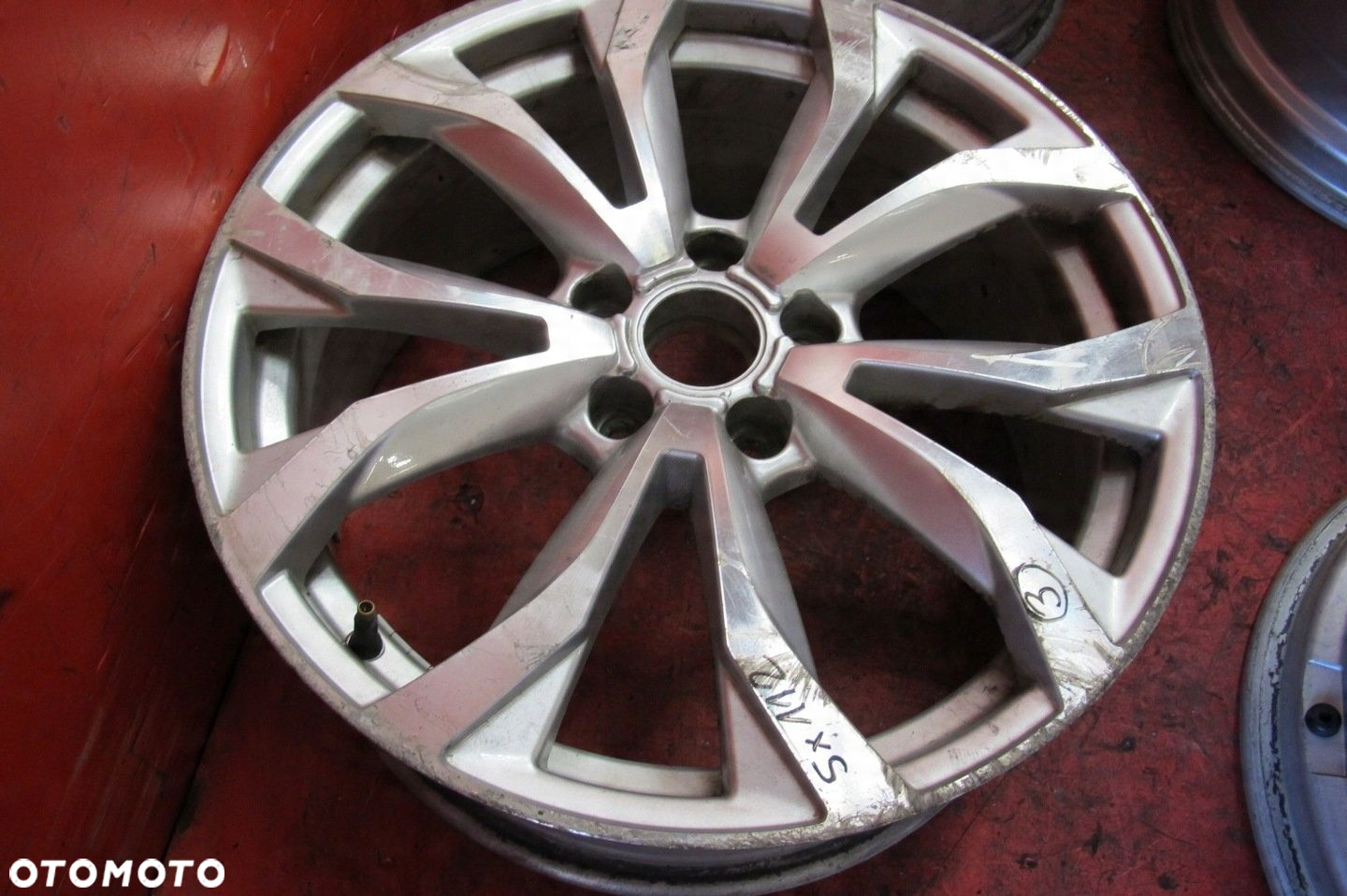 AUDI A4 B6 8E FELGI ALUMINIOWE 18 8J ET43 5x112 KBA 562 - 9