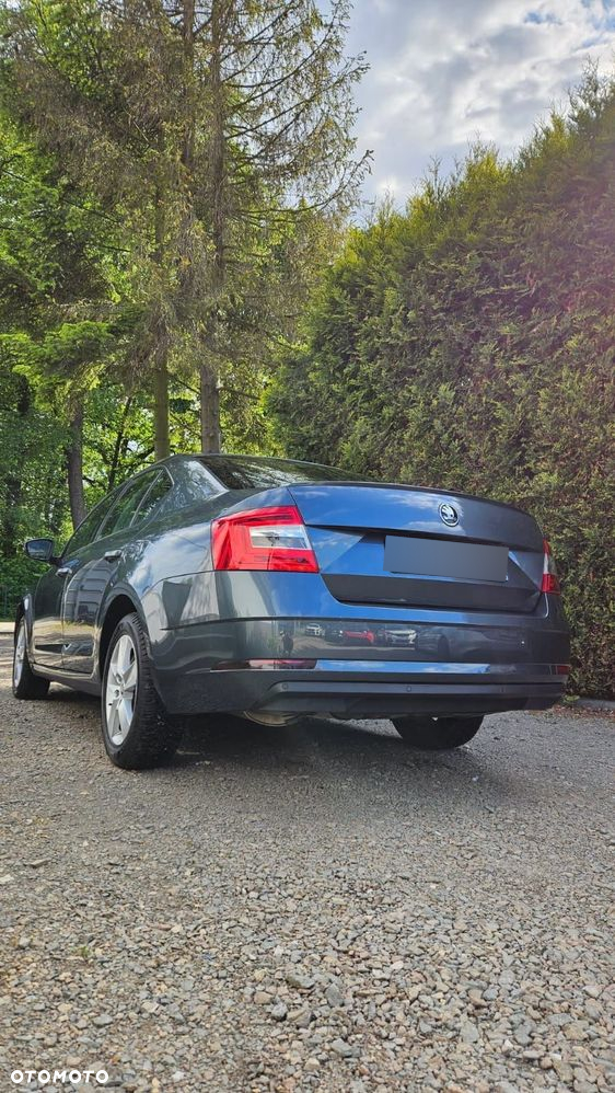 Skoda Octavia 1.5 TSI ACT Ambition - 8