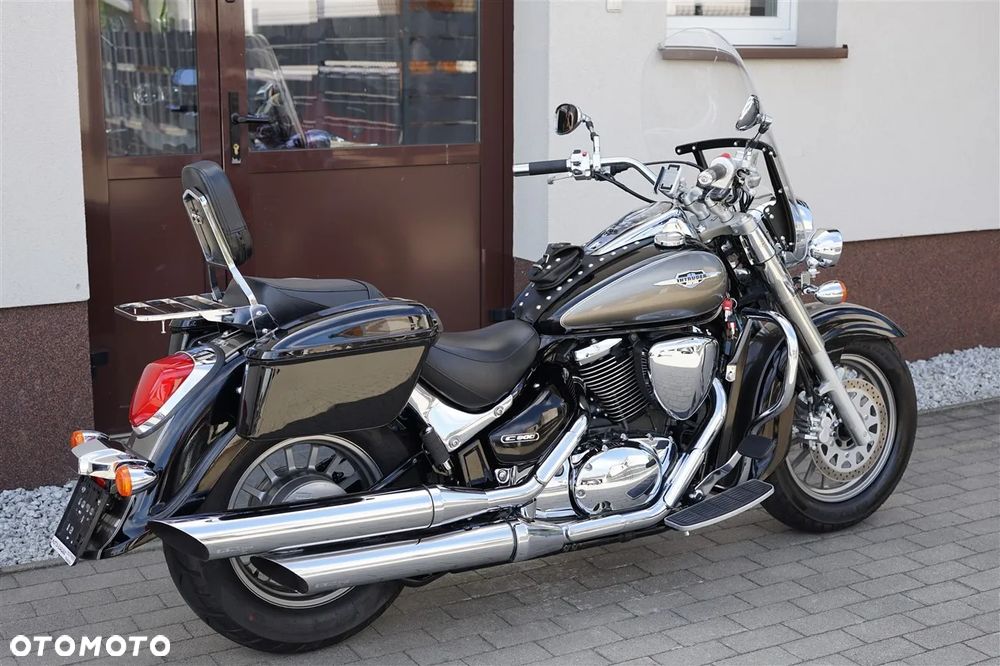 Suzuki VL 800 Volusia - Boulevard C50 - 3