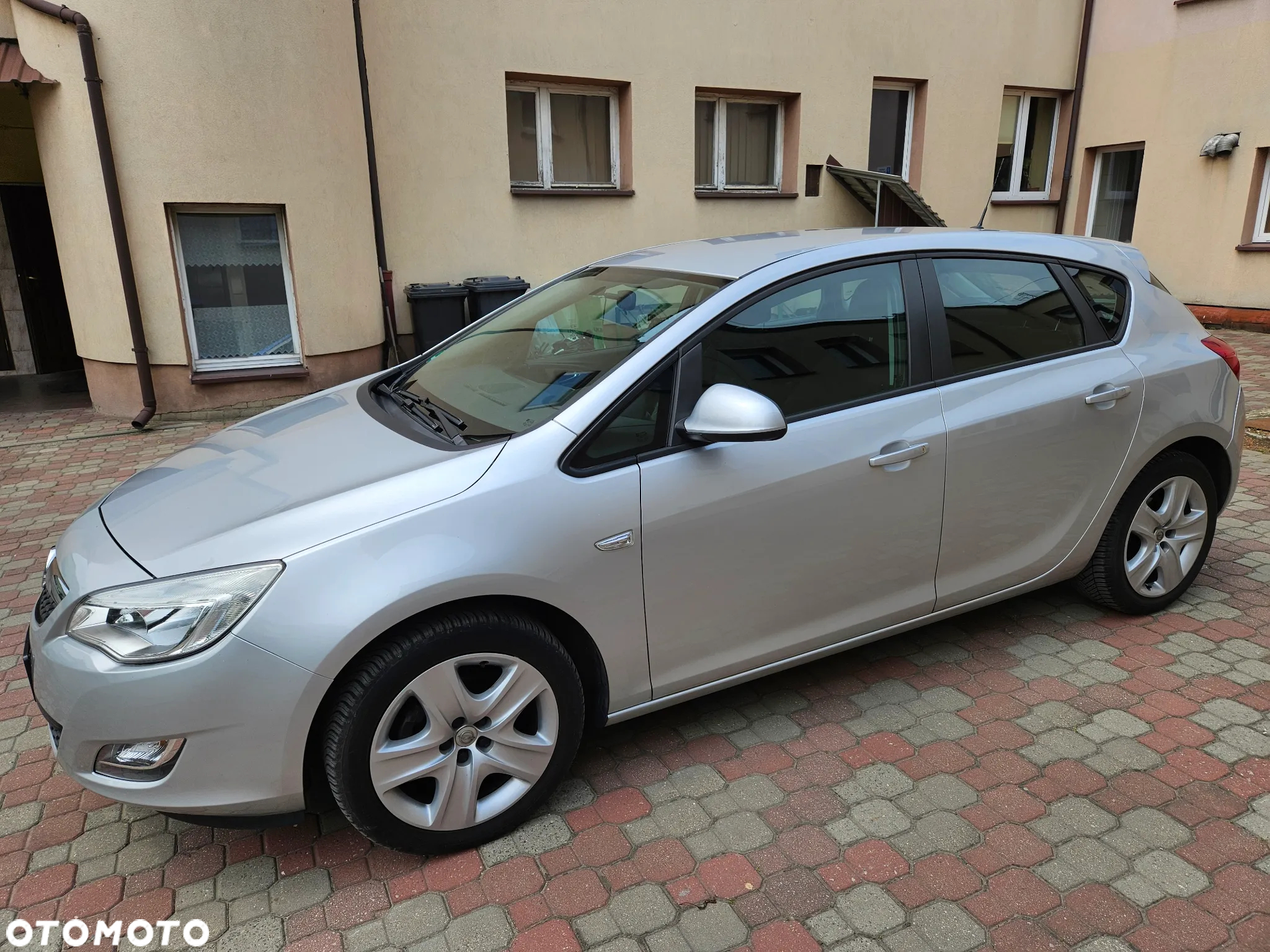 Opel Astra 1.4 Turbo Design Edition - 24