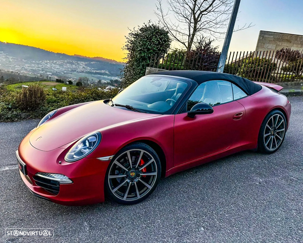 Porsche 911 (991) Carrera 4 Cabriolet PDK Black Edition