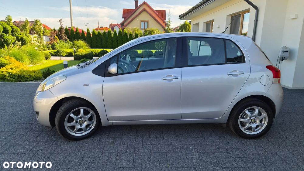 Toyota Yaris 1.33 Sol - 3