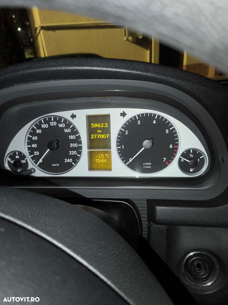 Mercedes-Benz B 170 - 4