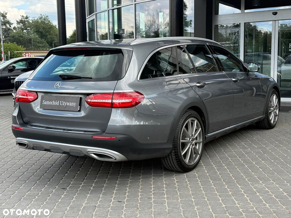 Mercedes-Benz Klasa E 220 d 4-Matic All-Terrain - 9