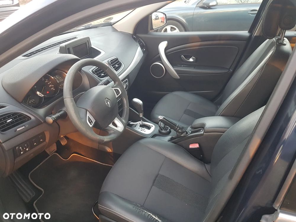 Renault Fluence 2.0 16V 140 CVT Dynamique - 13