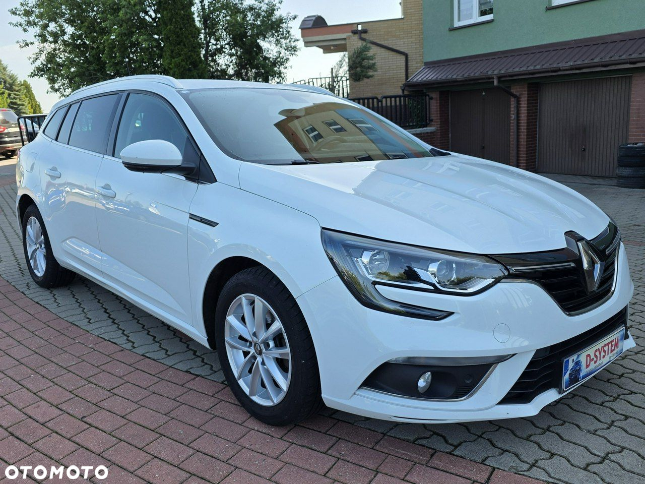 Renault Megane 1.5 Blue dCi Intens - 2