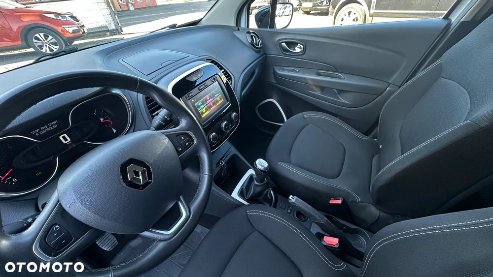 Renault Captur - 28