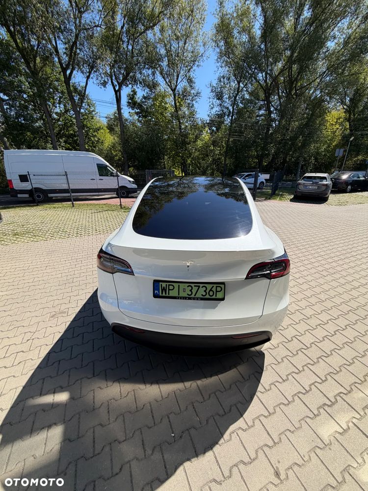 Tesla Model Y RWD - 8