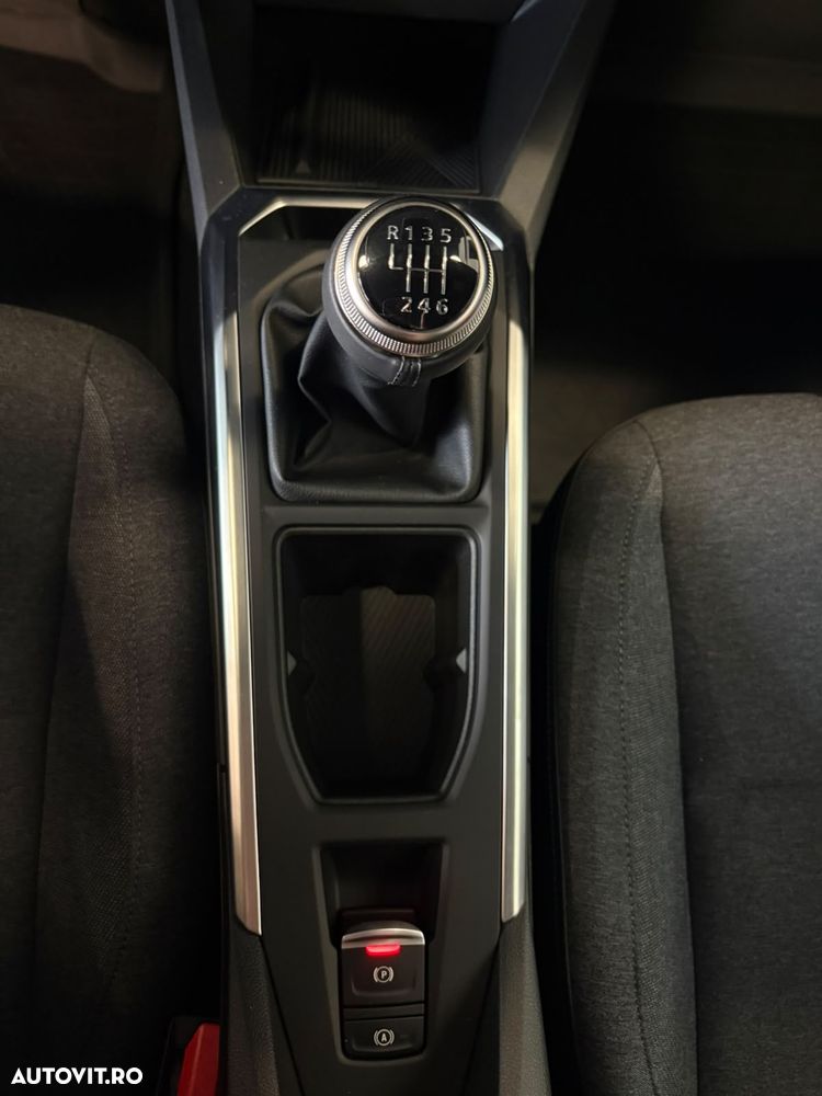 Renault Clio VI TCe 115 Evolution - 13