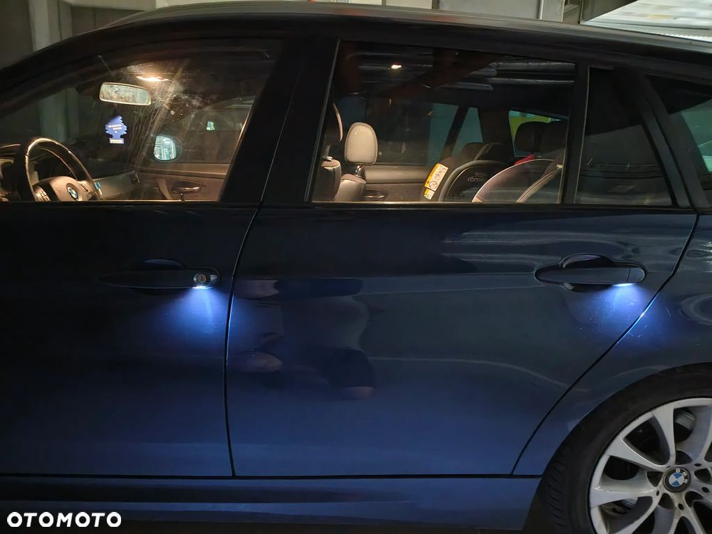 BMW Seria 3 320d - 8