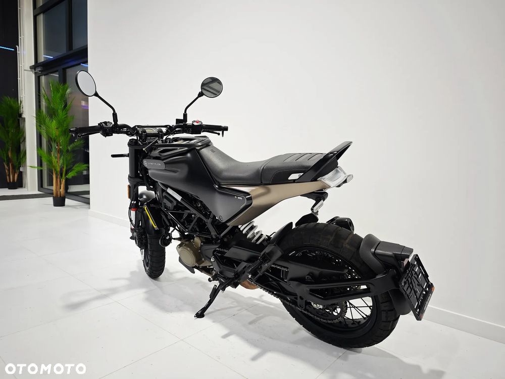 Husqvarna Svartpilen - 11