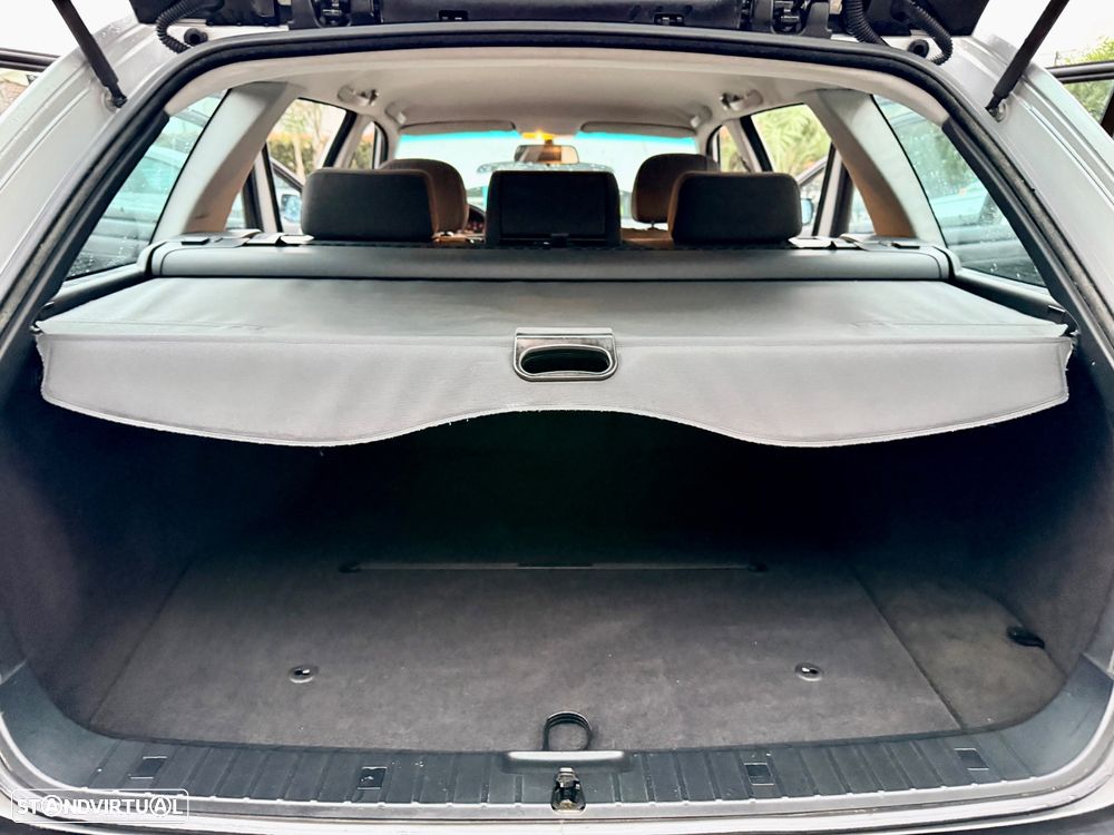BMW 320 d Touring - 36