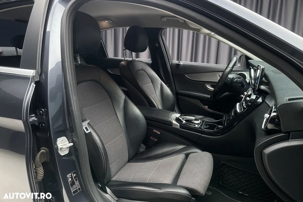 Mercedes-Benz C 220 d 4MATIC Aut. - 13