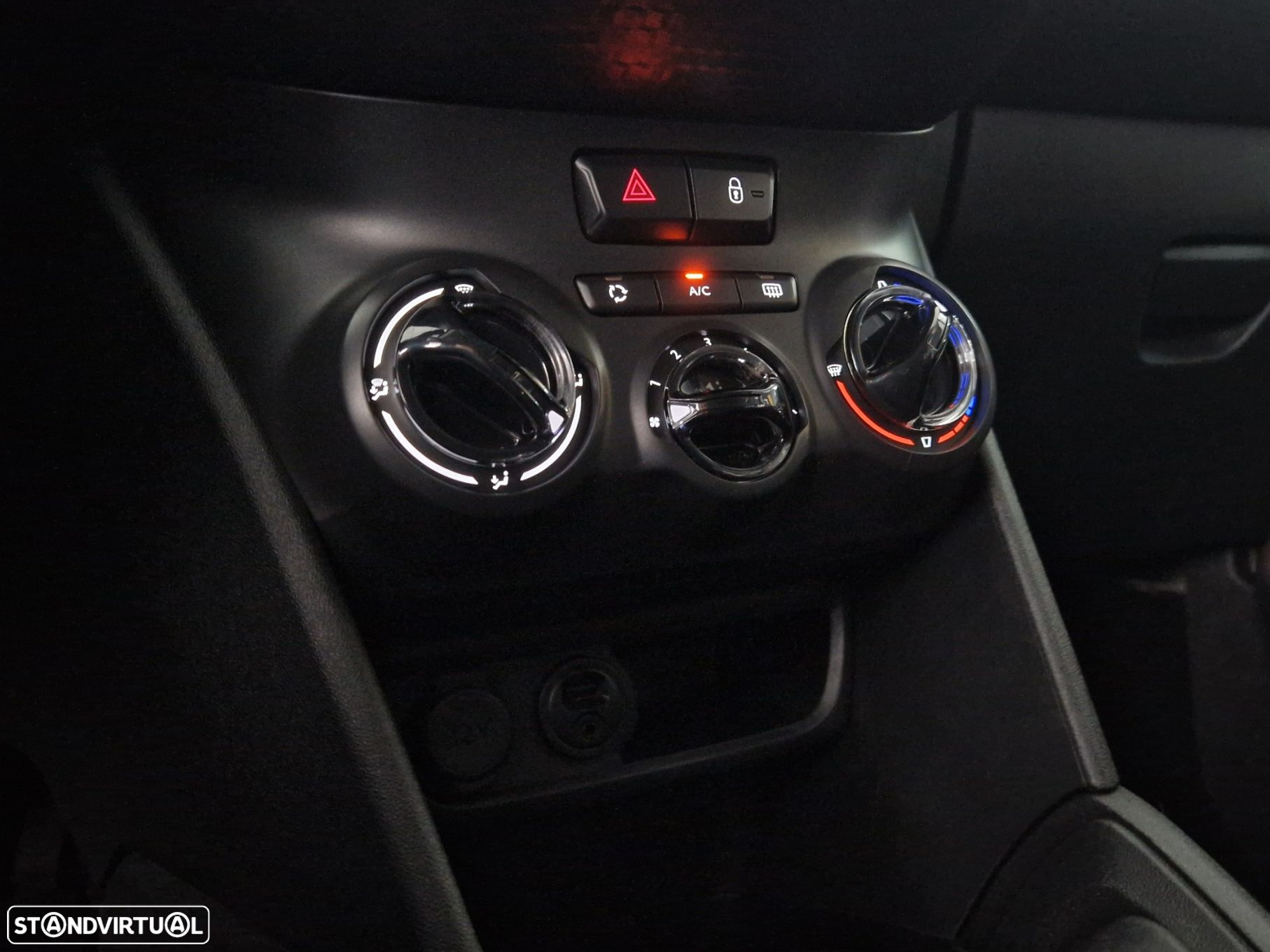 Peugeot 208 1.2 PureTech Style - 11